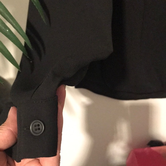 NWOT-Button up cross body blouse - Picture 4 of 7